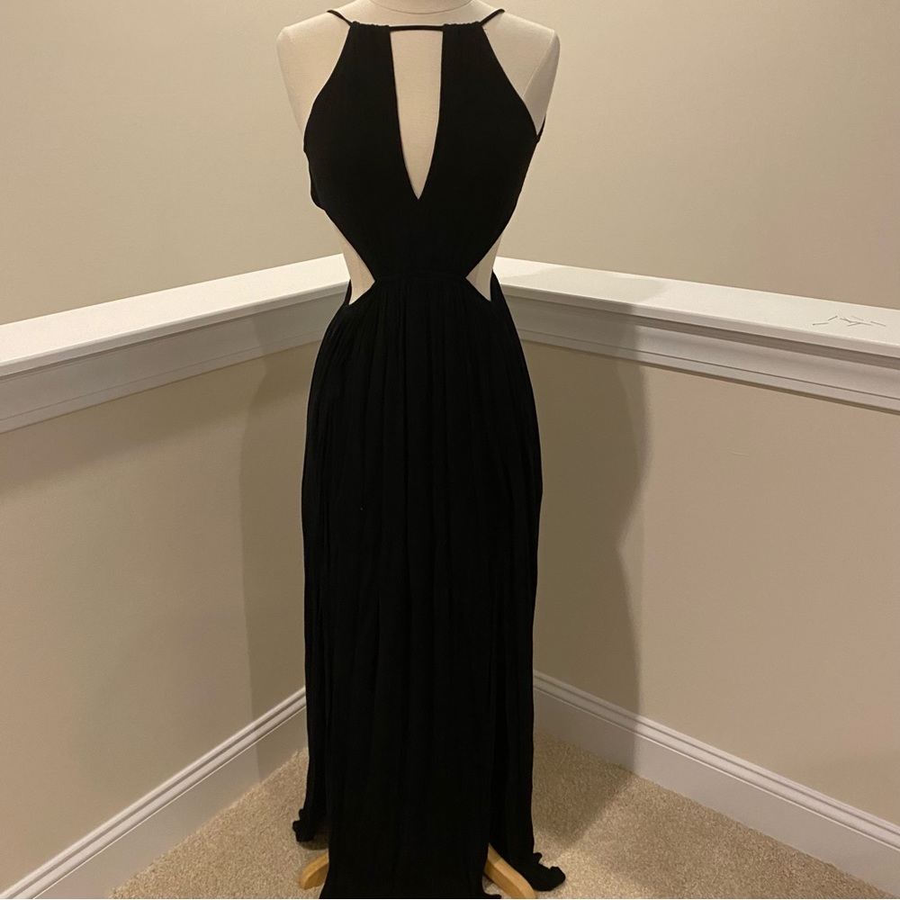 TOBI Little Black Maxi Dress! Stunning Halter Tie Neck Cutout Waist Design Sz XS